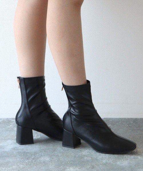 BLUEEAST(ブルーイースト)の「ストレッチショートブーツ(ブーツ・レディース・ブラック/アイボリー/ベージュ・LARGE/X-LARGE/MEDIUM)」の7枚目の写真