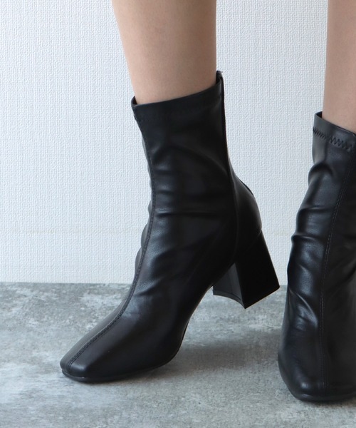 BLUEEAST(ブルーイースト)の「ストレッチショートブーツ(ブーツ・レディース・ブラック/アイボリー/ベージュ・LARGE/X-LARGE/MEDIUM)」の8枚目の写真