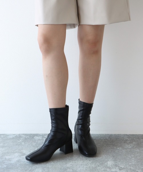 BLUEEAST(ブルーイースト)の「ストレッチショートブーツ(ブーツ・レディース・ブラック/アイボリー/ベージュ・LARGE/X-LARGE/MEDIUM)」の9枚目の写真