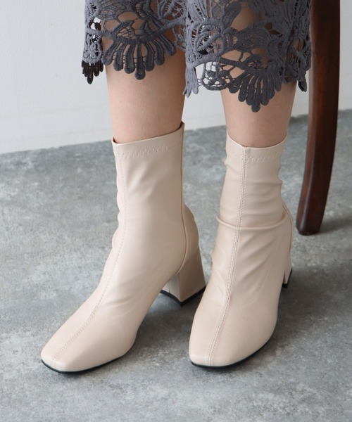 BLUEEAST(ブルーイースト)の「ストレッチショートブーツ(ブーツ・レディース・ブラック/アイボリー/ベージュ・LARGE/X-LARGE/MEDIUM)」の14枚目の写真