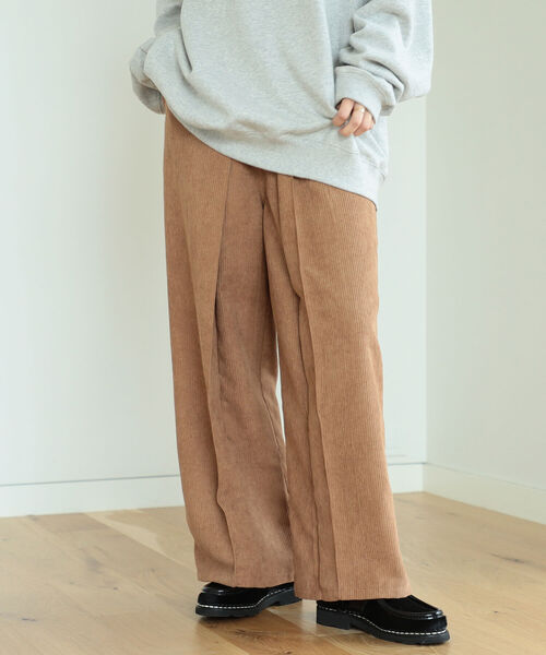 BeAMS DOT（ビームスドット）の「BeAMS DOT / コーデュロイ タックパンツ（その他パンツ・レディース・ベージュ/ピンク/ライトブラウン・FREE）」の2枚目の写真