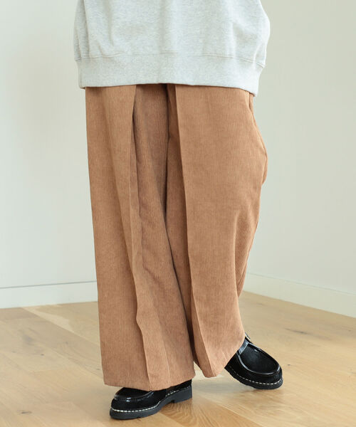 BeAMS DOT（ビームスドット）の「BeAMS DOT / コーデュロイ タックパンツ（その他パンツ・レディース・ベージュ/ピンク/ライトブラウン・FREE）」の21枚目の写真