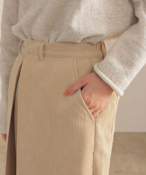 BeAMS DOT（ビームスドット）の「BeAMS DOT / コーデュロイ タックパンツ（その他パンツ・レディース・ベージュ/ピンク/ライトブラウン・FREE）」の6枚目の写真