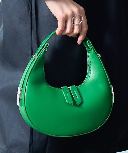 SETUP7（セットアップセブン）の「【SETUP7】ハーフムーンハンドバッグ KNF（ハンドバッグ・レディース・ホワイト/ベージュ/ブラウン/グリーン/ブラック・FREE）」の5枚目の写真