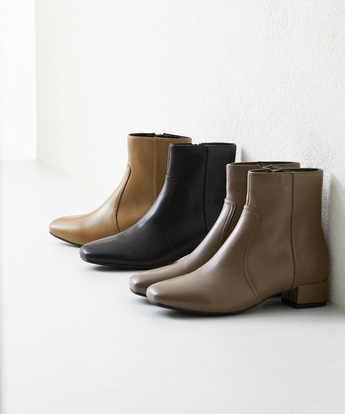 WA ORiental TRaffic(ダブルエーオリエンタルトラフィック)の「スクエアトゥプレーンショートブーツ/22401(ブーツ・レディース・ブラック/ベージュ/グレー・LL/S/M/L/3L/SS)」の16枚目の写真