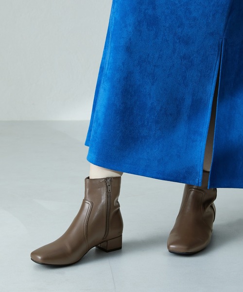 WA ORiental TRaffic(ダブルエーオリエンタルトラフィック)の「スクエアトゥプレーンショートブーツ/22401(ブーツ・レディース・ブラック/ベージュ/グレー・LL/S/M/L/3L/SS)」の17枚目の写真