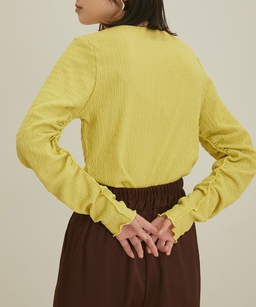 VIS(ビス)の「【洗える】膨れシャーリング調ギャザースリーブトップス(Tシャツ/カットソー・レディース・ブラック/ダークブラウン/ミント/キナリ・FREE)」の15枚目の写真