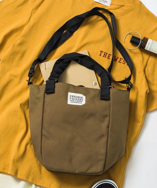 FREDRIK PACKERS（フレドリックパッカーズ）の「【FREDRIK PACKERS】 / フレドリックパッカーズ　MISSION TOTE XS　2WAYミニトート　ショルダー付（ハンドバッグ・レディース・ブラック/ベージュ/グレー/レオパード/オリーブ/マルチ・FREE）」の4枚目の写真