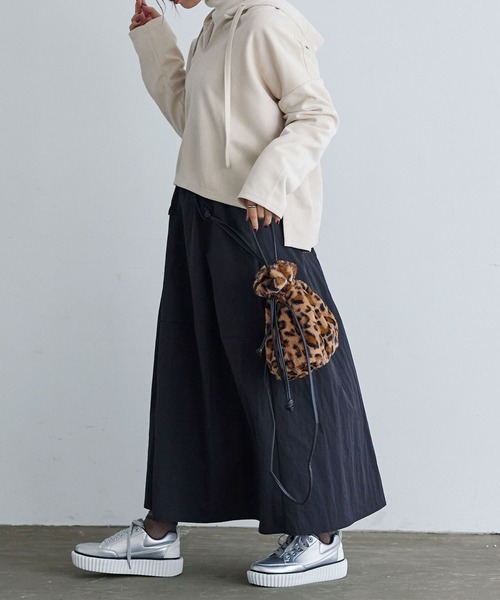 KOBE LETTUCE(コウベレタス)の「2wayファー巾着ミニバッグ(ショルダーバッグ・レディース・ピンク系/ブラウン系その他/アイボリー/モカ/レオパード/ブラウン系その他2/グリーン系/グレー・FREE)」の18枚目の写真