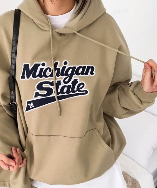Dalfwin(ダールフィン)の「2023AW 秋冬新作 韓国ファッション スウェット セット レディース【上下セット】Michiganロゴセットアップ パーカー スウェットパンツ トレーナー スウェットパンツ ジャージ(ルームウェア/パジャマ・レディース・ブラック/グリーン/グレー・FREE)」の5枚目の写真