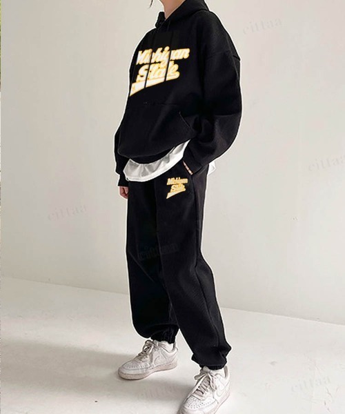 Dalfwin(ダールフィン)の「2023AW 秋冬新作 韓国ファッション スウェット セット レディース【上下セット】Michiganロゴセットアップ パーカー スウェットパンツ トレーナー スウェットパンツ ジャージ(ルームウェア/パジャマ・レディース・ブラック/グリーン/グレー・FREE)」の4枚目の写真
