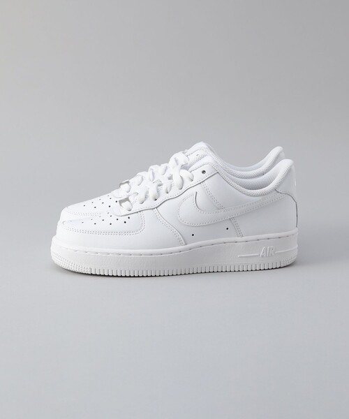 NIKE（ナイキ）の「NIKE/ナイキ WOMENS AIR FORCE 1 07/ウィメンズエアフォース1 07（スニーカー・レディース・ホワイト・23.0cm/22.5cm/25.0cm/23.5cm/24.5cm/24.0cm）」の4枚目の写真