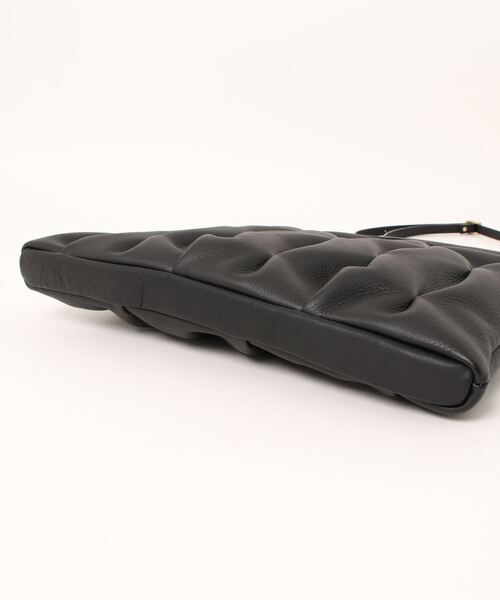 perche（ペルケ）の「ペルケ perche / 牛革タックボンディング調クラッチショルダー（クラッチバッグ・レディース・パープル/ブラック/シルバー・FREE）」の9枚目の写真