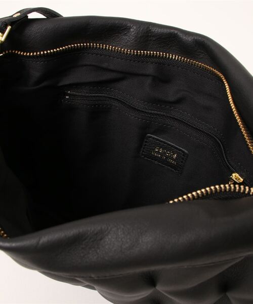 perche（ペルケ）の「ペルケ perche / 牛革タックボンディング調クラッチショルダー（クラッチバッグ・レディース・パープル/ブラック/シルバー・FREE）」の8枚目の写真