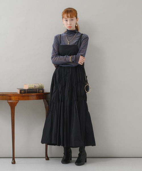 CLOCHE（クロシェ）の「cloche ナイロンギャザーキャミワンピ（ジャンパースカート・レディース・ブラック/ベージュ・FREE）」の5枚目の写真