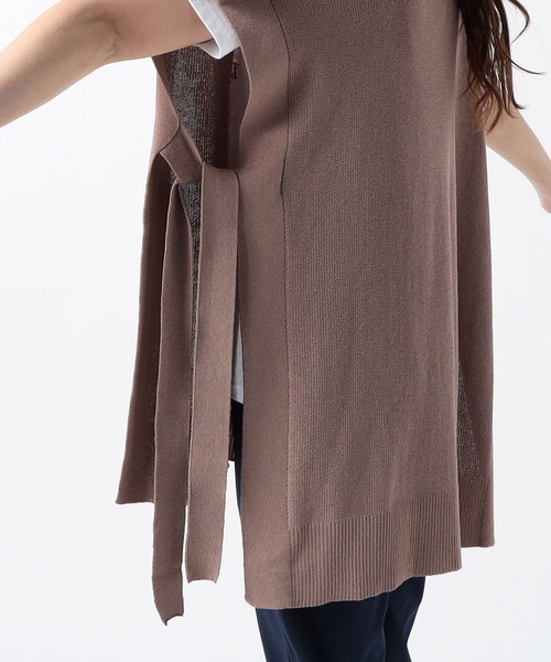 Grand PARK（グランドパーク）の「リネンライク　アゼ編みポンチョベスト（ベスト・レディース・ベージュ/ネイビー/クリーム・FREE）」の11枚目の写真