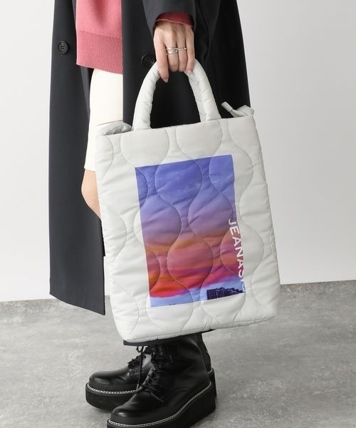 JEANASIS(ジーナシス)の「アートフォトPCエアーバッグ/187440(ショルダーバッグ・レディース・グレー/ブラック・FREE)」の2枚目の写真