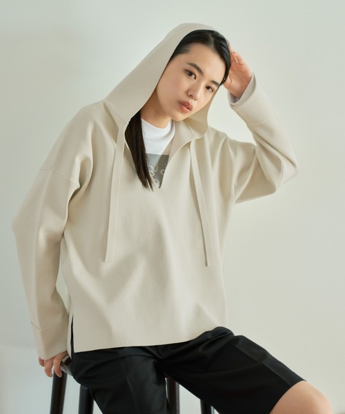 eL（エル）の「【eL】Loose knit Hoodie/184755（ニット/セーター・レディース・ブラック/アイボリー/グレイッシュベージュ・FREE）」の20枚目の写真
