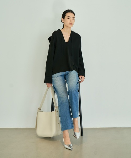 eL（エル）の「【eL】Loose knit Hoodie/184755（ニット/セーター・レディース・ブラック/アイボリー/グレイッシュベージュ・FREE）」の15枚目の写真