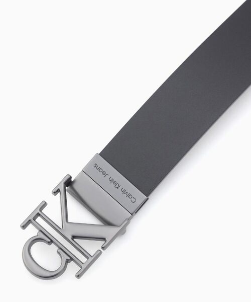 Calvin Klein（カルバン・クライン）の「モノグラム リバーシブル