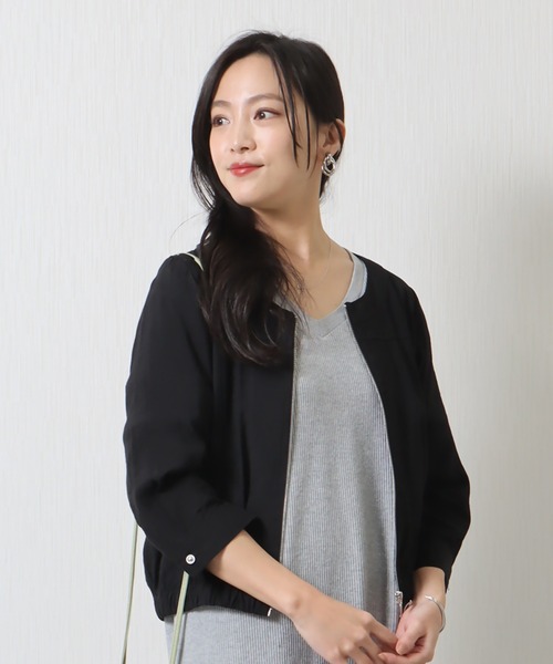 libelle more(リベル モア)の「シアーノーカラーブルゾン(ノーカラージャケット・レディース・ライトカーキ/イエロー/ブラック/オフホワイト・M/L)」の15枚目の写真