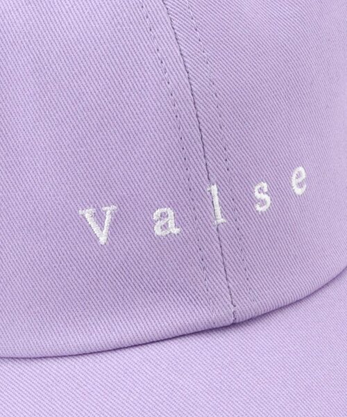 SHOO・LA・RUE(シューラルー)の「◆微起毛ロゴ刺繍CAP(キャップ・レディース・チャコールグレー/ライトベージュ/ライトパープル・00)」の7枚目の写真