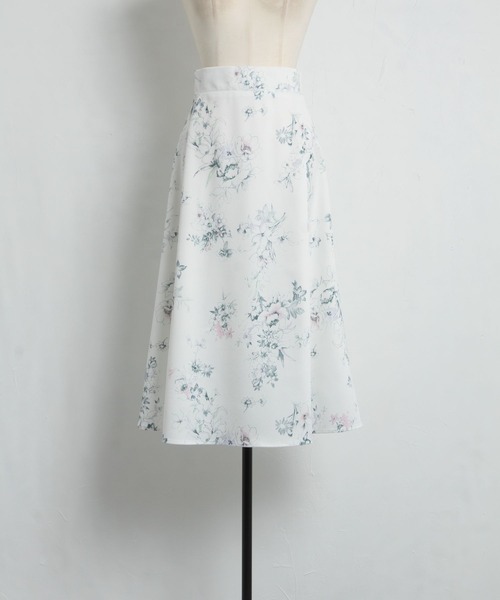 tocco closet(トッコ クローゼット)の「グログランテープラインフラワープリントフレアスカート(スカート・レディース・ピンク/ホワイト・M)」の4枚目の写真