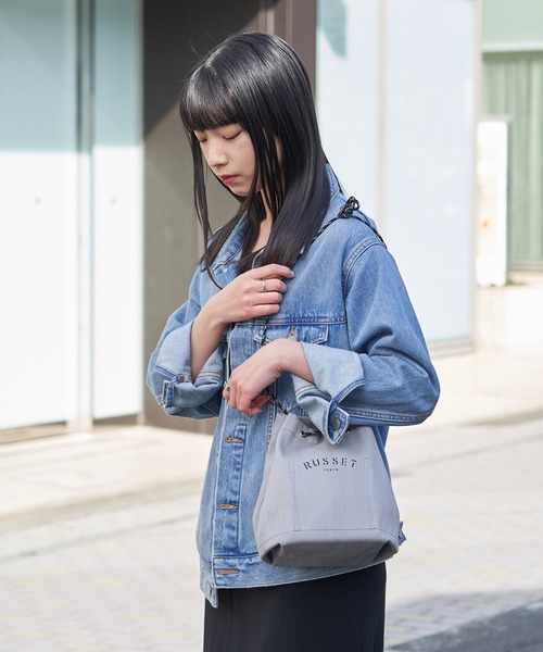 russet（ラシット）の「＜Blue Label＞巾着ショルダーバッグ(CE-1034)（ショルダーバッグ・レディース・ベージュ/アイボリー/グレー・FREE）」の11枚目の写真