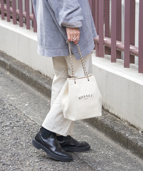 russet（ラシット）の「＜Blue Label＞巾着ショルダーバッグ(CE-1034)（ショルダーバッグ・レディース・ベージュ/アイボリー/グレー・FREE）」の18枚目の写真