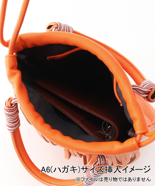 LE VERNIS（ル・ベルニ）の「【LE VERNIS / ル・ベルニ】フリンジショルダー2022-3（ショルダーバッグ・レディース・シルバー/オレンジ/ブラック・FREE）」の14枚目の写真