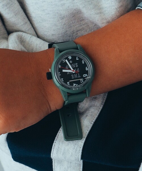 こども ビームス（コドモビームス）の「THE PARK SHOP × Q&Q SmileSolar / PLAYWATCH 23（アナログ腕時計・キッズ・その他/ブラック/オリーブ・ONE SIZE）」の4枚目の写真
