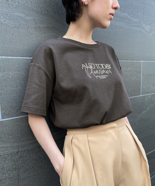 select MOCA(セレクトモカ)の「ロゴプリントストレッチTシャツ(Tシャツ/カットソー・レディース・スミクロ/ホワイト・FREE)」の6枚目の写真