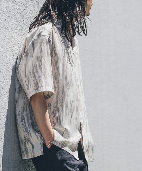 URBAN RESEARCH Sonny Label（アーバンリサーチサニーレーベル）の「エステルプリント総柄ショートスリーブシャツ（シャツ/ブラウス・メンズ・グレー系その他/グリーン系その他/ブルー系その他/ピンク系その他・MEDIUM/LARGE）」の9枚目の写真