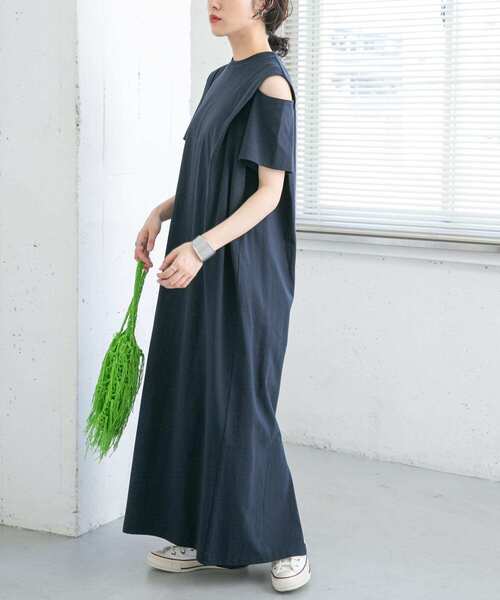 KBF（ケイビーエフ）の「オープンショルダータックワンピース（ワンピース・レディース・アイボリー/ブラック/ネイビー・ONE）」の16枚目の写真