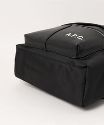 A.P.C.（アーペーセー）の「SAC A DOS CAMDEN 23AC（バックパック