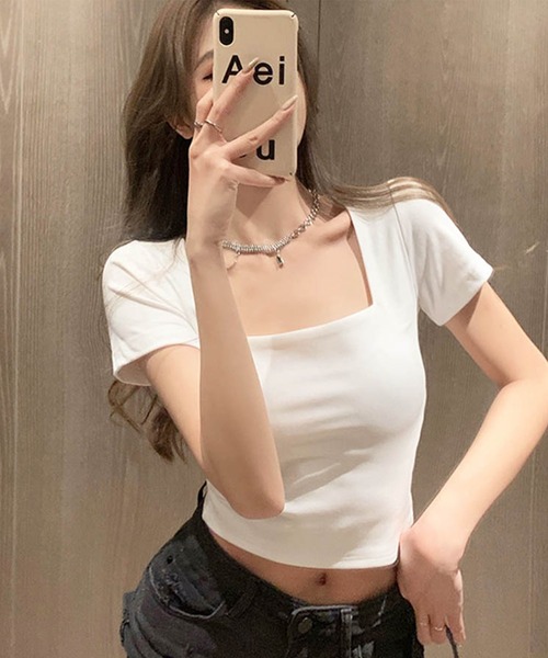 GLAMOROUS JANE(グラマラスジェーン)の「スクエアネック短丈トップス(Tシャツ/カットソー・レディース・ホワイト/ブラック・M/L)」の5枚目の写真