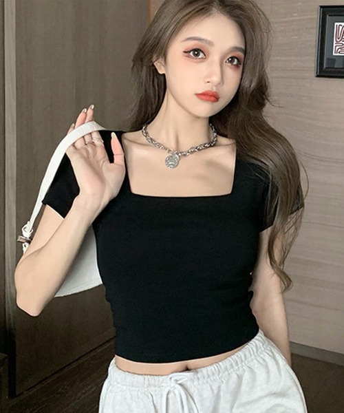 GLAMOROUS JANE(グラマラスジェーン)の「スクエアネック短丈トップス(Tシャツ/カットソー・レディース・ホワイト/ブラック・M/L)」の11枚目の写真