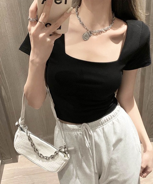 GLAMOROUS JANE(グラマラスジェーン)の「スクエアネック短丈トップス(Tシャツ/カットソー・レディース・ホワイト/ブラック・M/L)」の13枚目の写真