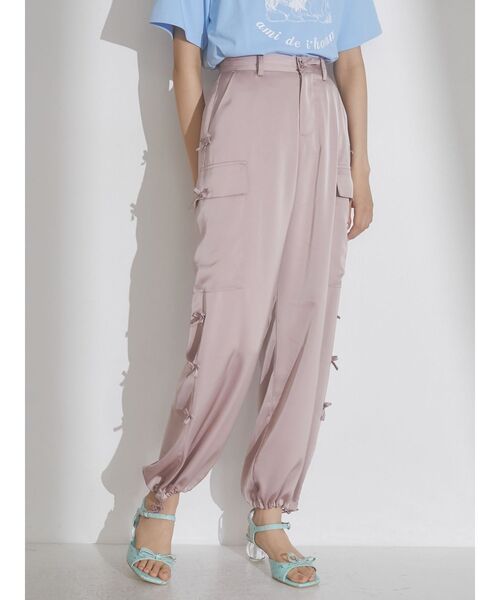 merry jenny（メリージェニー）の「リボンサテンカーゴパンツ（カーゴパンツ・レディース・ブラック/ピンク/アイボリー・FREE）」の3枚目の写真