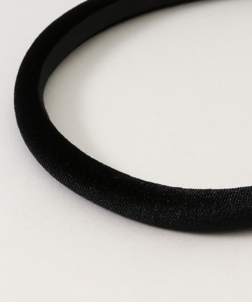 SLOBE IENA(スローブイエナ)の「【MARZOLINE MILANO/マルツォリーネ ミラノ】 VELVET HEADBAND(1cm)(その他小物・レディース・ブラック・FREE)」の4枚目の写真