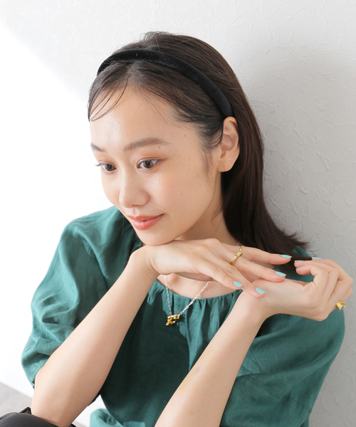 SLOBE IENA(スローブイエナ)の「【MARZOLINE MILANO/マルツォリーネ ミラノ】 VELVET HEADBAND(1cm)(その他小物・レディース・ブラック・FREE)」の5枚目の写真
