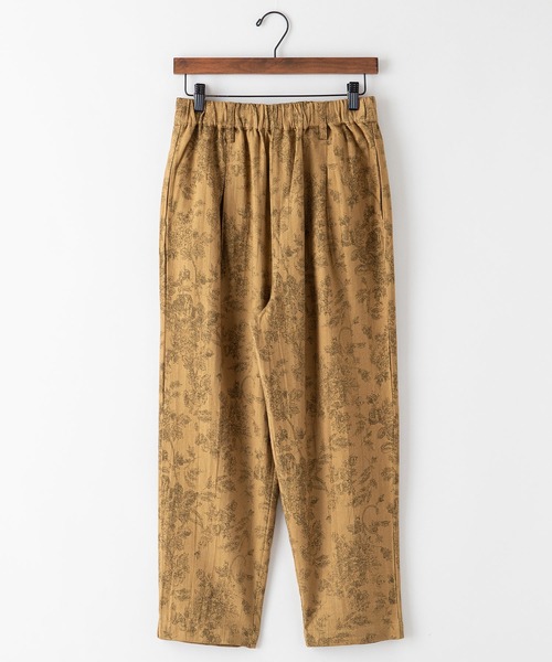 fort point（フォーポイント）の「【FORTPOINT/フォートポイント】大人が穿きたいワンランク上のアンティーク柄パンツ　ボタニカルプリント　タックパンツ（その他パンツ・レディース・マスタード/オリーブ/チャコールグレー・FREE）」の3枚目の写真