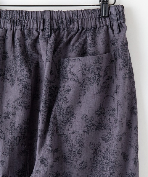 fort point（フォーポイント）の「【FORTPOINT/フォートポイント】大人が穿きたいワンランク上のアンティーク柄パンツ　ボタニカルプリント　タックパンツ（その他パンツ・レディース・マスタード/オリーブ/チャコールグレー・FREE）」の5枚目の写真