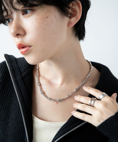 RAGEBLUE（レイジブルー）の「ニュアンスボールチェーンネックレス（ネックレス・レディース・シルバー・FREE）」の4枚目の写真