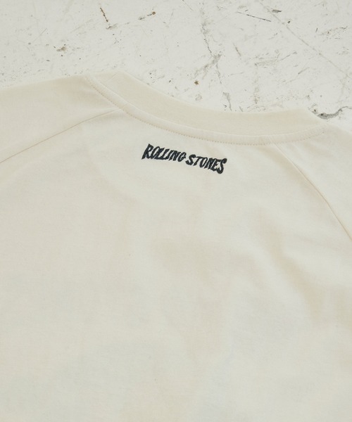 EMMA CLOTHES（エマクローズ）の「【The Rolling Stones/Queen】別注 ロックプリント オーバーサイズ ピグメント加工 長袖Tシャツ EMMA CLOTHES（Tシャツ/カットソー・メンズ・ブラック系2/ブラック系3/ブラック系4/グレー系2/グレー系1/グレー系/ブラック系1/オフホワイト/ブラック/グレー系5/ブラック系5・M/L）」の22枚目の写真