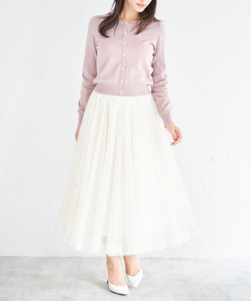 tocco closet(トッコ クローゼット)の「フラワーモチーフ釦シアバターニットカーディガン(カーディガン/ボレロ・レディース・アイボリー/ブラック/ピンクベージュ/ネイビー・M)」の16枚目の写真