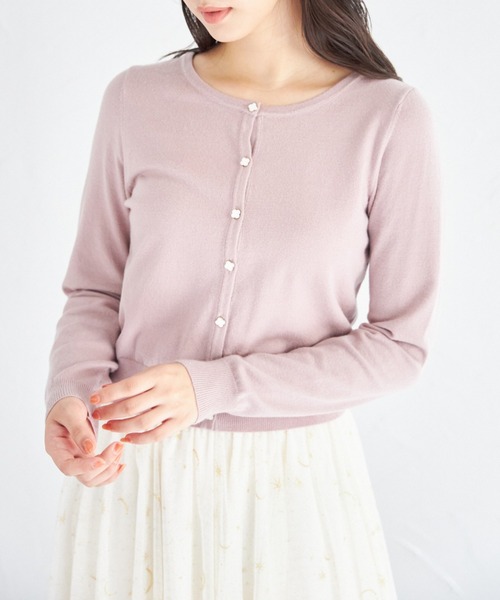 tocco closet(トッコ クローゼット)の「フラワーモチーフ釦シアバターニットカーディガン(カーディガン/ボレロ・レディース・アイボリー/ブラック/ピンクベージュ/ネイビー・M)」の18枚目の写真