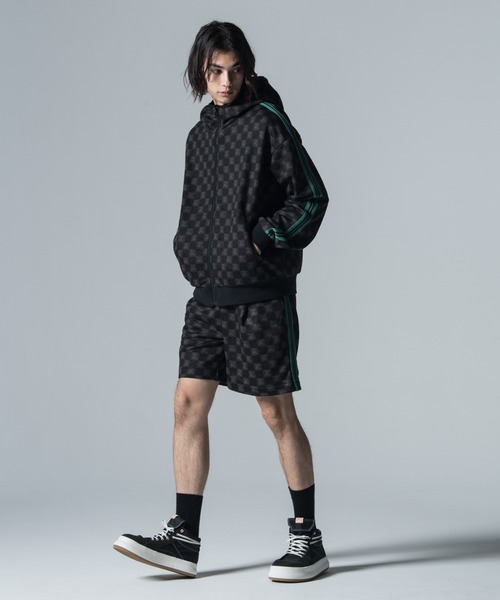 glamb（グラム）の「Monogram Hooded Jersey / モノグラムフーデッドジャージ（ジャージ・メンズ・ブラック/ネイビー・L/M/S）」の11枚目の写真