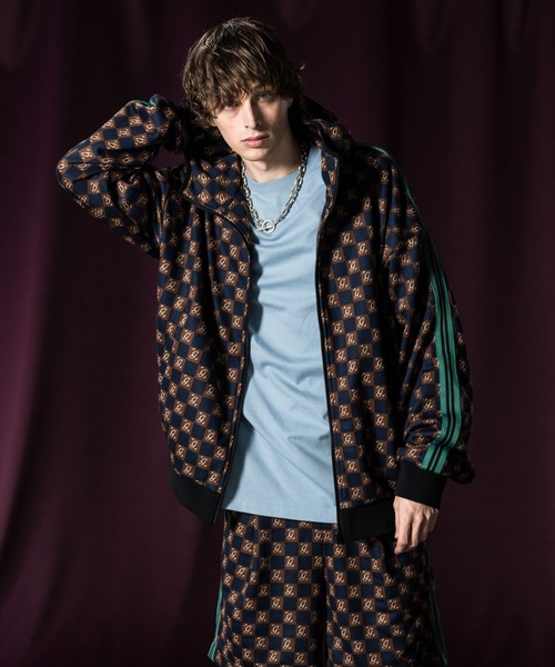 glamb（グラム）の「Monogram Hooded Jersey / モノグラムフーデッドジャージ（ジャージ・メンズ・ブラック/ネイビー・L/M/S）」の5枚目の写真