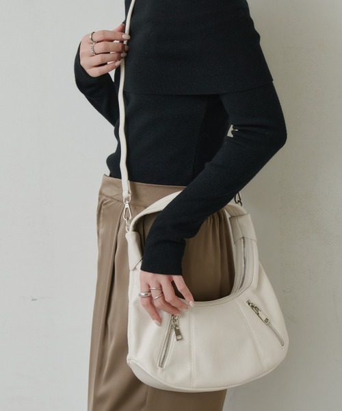 Aunt Marie's(アントマリーズ)の「ワンハンドルZIPポケットミニBAG(ハンドバッグ・レディース・ホワイト/ブラック・FREE)」の6枚目の写真